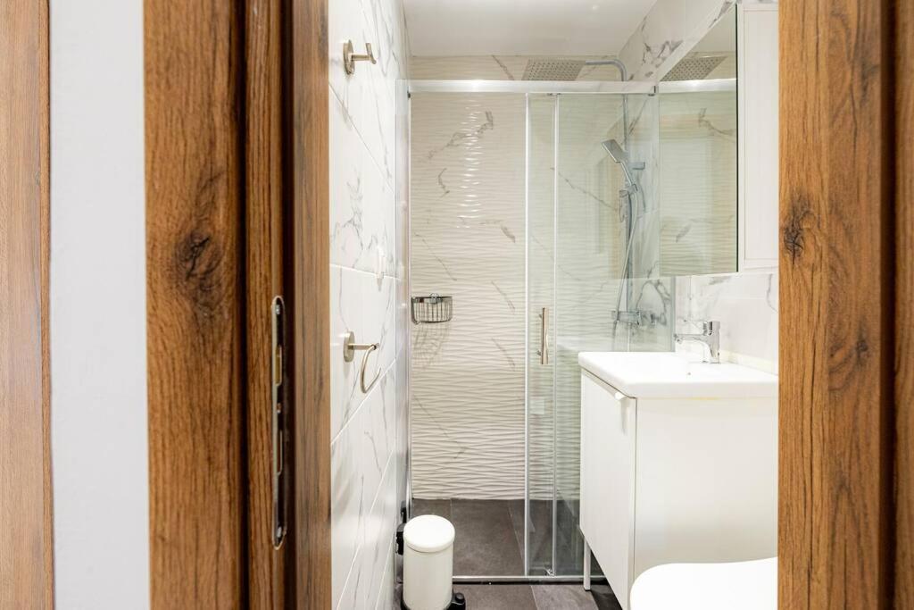 Spacious And Modern Flat At Koukaki, Near Acropolis Αθήνα Εξωτερικό φωτογραφία